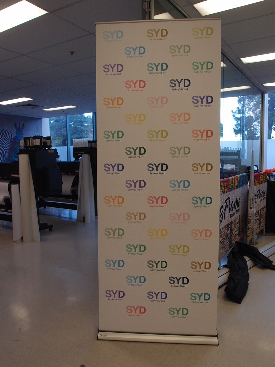 BannerBug Pull-Up Banner Stand
